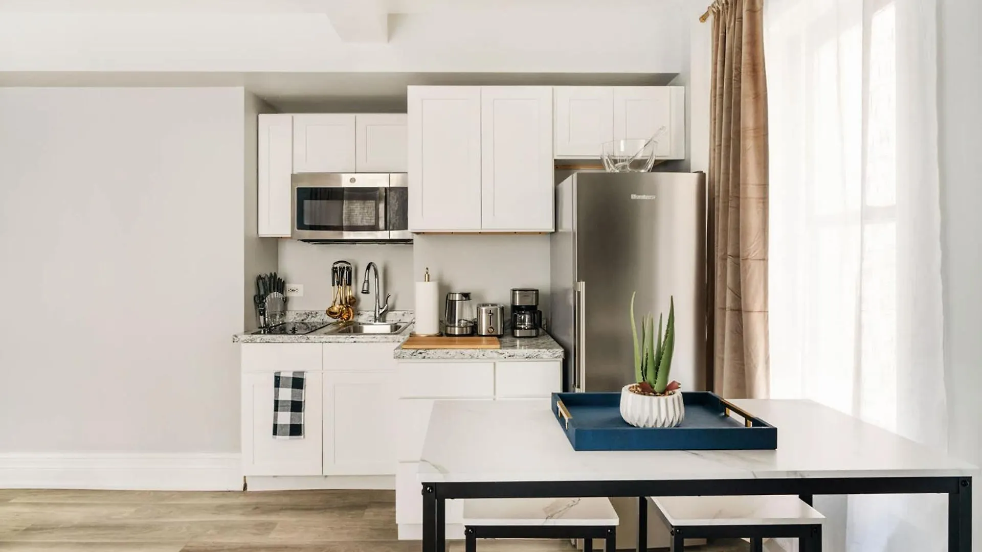 73-308 New 1Br 1Bth Uws Doorman Gym Apartment New York