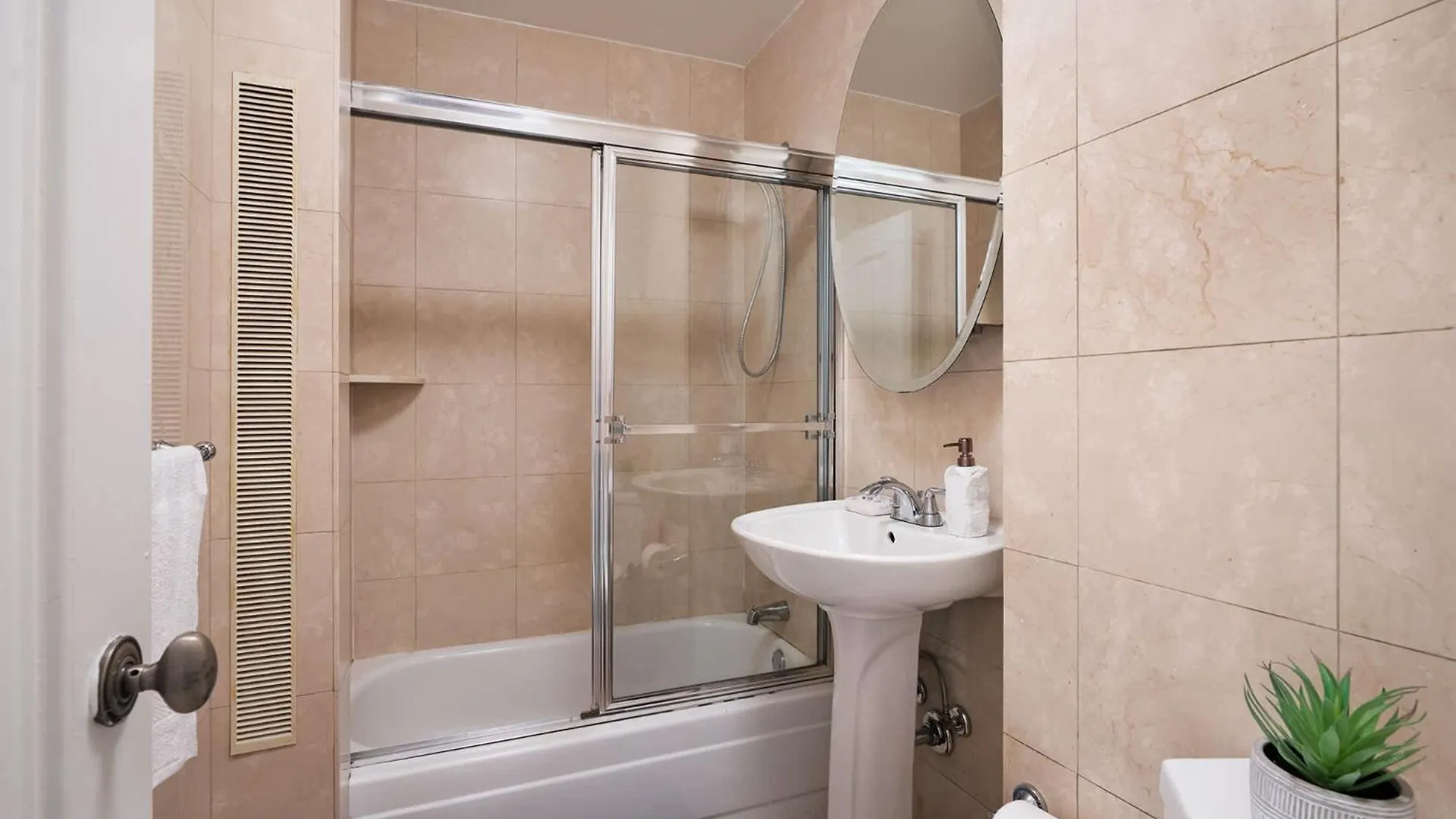 Apartmán 73-308 New 1Br 1Bth Uws Doorman Gym New York USA